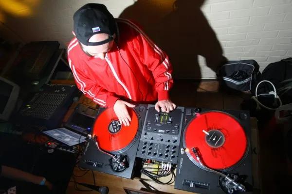 Диджеинг. Базовый курс от DJ Saivan (Junkies Crew)