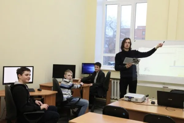 Лаборатория информатики и ВТ (на ул. Почтовой)