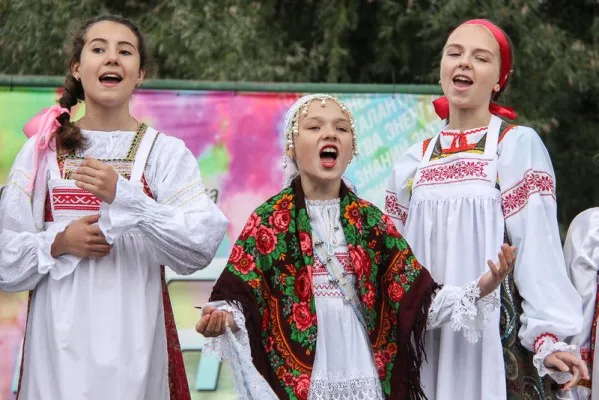 Образцовый фольклорный ансамбль «Скоморошина» (на ул. Фугенфирова), фото 3