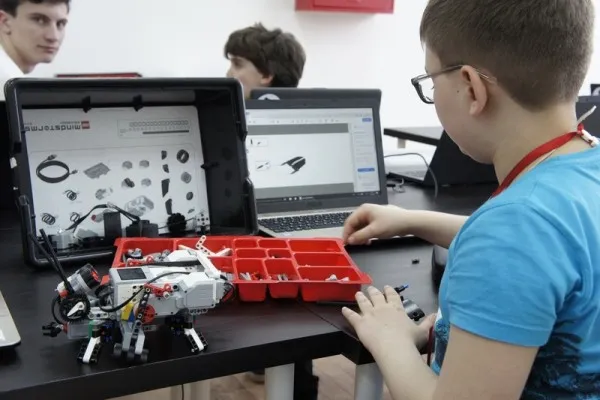 iKids - программирование и робототехника для детей, фото 2