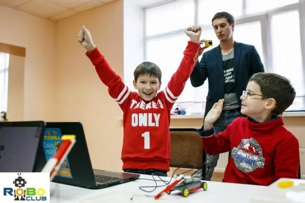 ТЕХНОклуб. Программирование и робототехника 4+ (Фрунзе)
