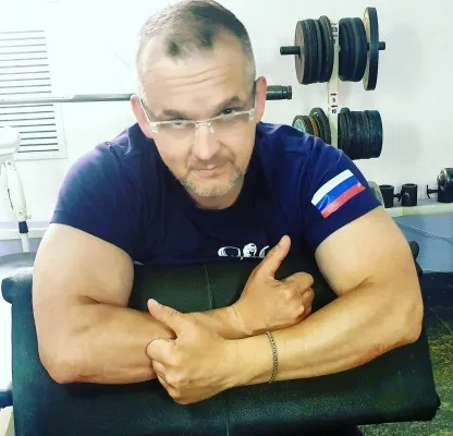 Секция бодибилдинга и гиревого спорта (вечерние группы)