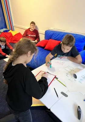 Занятия по развитию мышления и soft skills для ребят 5-14 лет