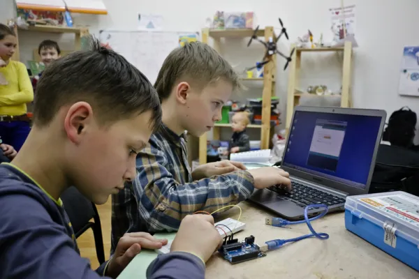 Arduino: робототехника и электроника в «РобоЛаборатории»