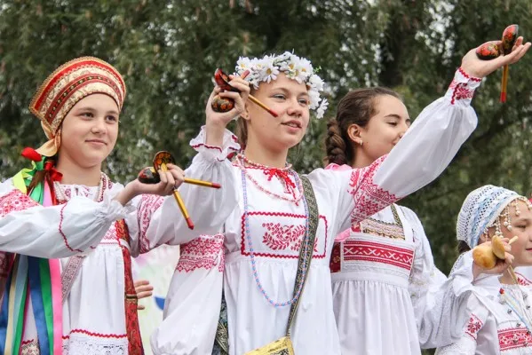 Образцовый фольклорный ансамбль «Скоморошина» (на ул. Фугенфирова), фото 2