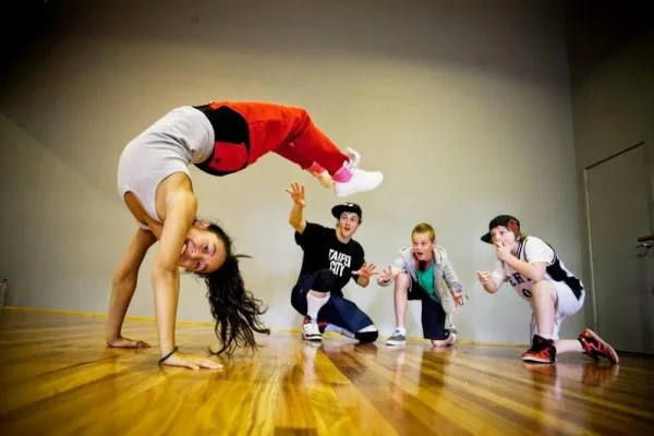 Танцевальная студия Dance Studio