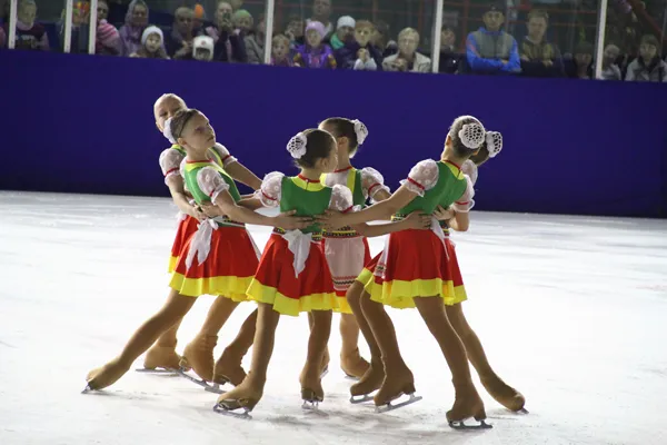 Фигурное катание (на ул. Бархатовой), фото 2