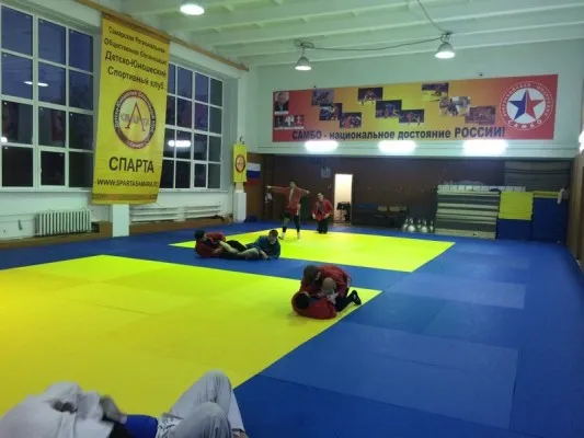 Клуб спортивных единоборств «Спарта» (на ул. Зои Космодемьянской 4а)