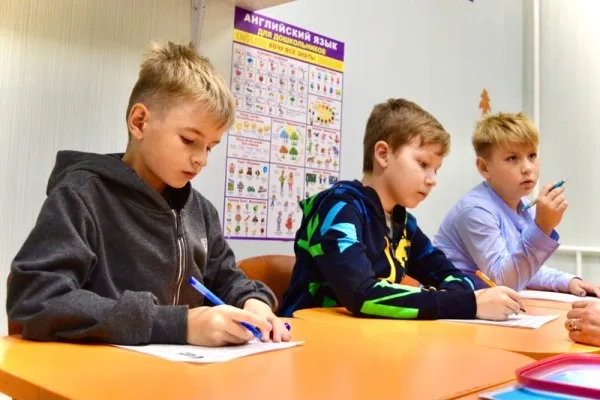 Курс "Отличник", занятия для школьников 7-11 лет на Северо-Западе