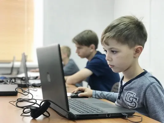 Школа дополнительного и семейного образования "ТехноАкадемия"