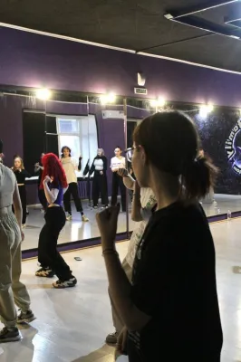 Танцевальный лейбл-академия Queendom: K-pop
