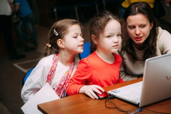 Scratch Start. Основы программирования 7-9 лет в ИНЖИНИУМ (онлайн)